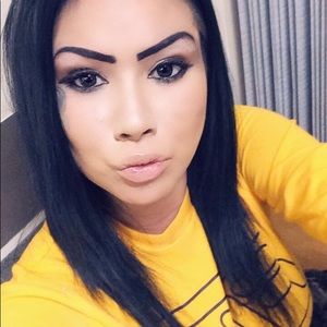 Meet your Posher, Desiree